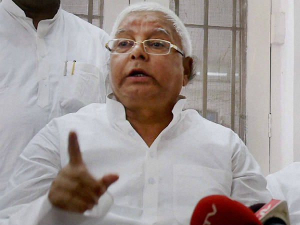 आरोपों में रहें लालू आरोपों में रहें लालू