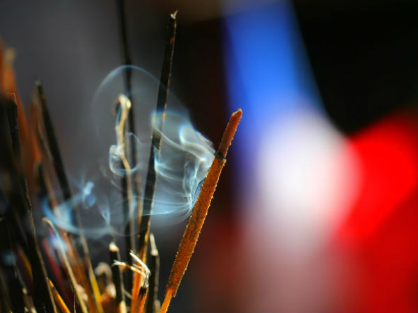 अगरबत्ती न जलायें अगरबत्ती न जलायें