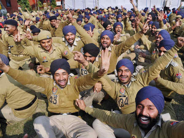 जालंधर में भी योग का आयोजन जालंधर में भी योग का आयोजन