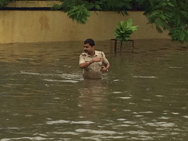 बेचारा पुलिसवाला 