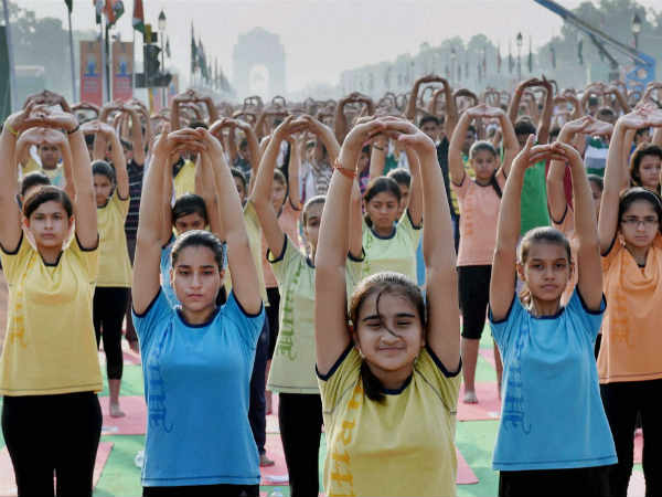 दिल्ली के राजपथ पर योग 