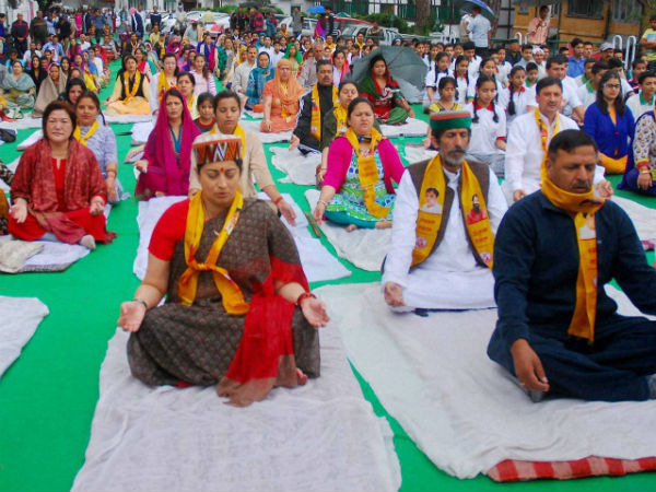 स्मृति ईरानी