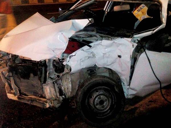 रफ्तार की कहर से उड़ गया अल्टो रफ्तार की कहर से उड़ गया अल्टो