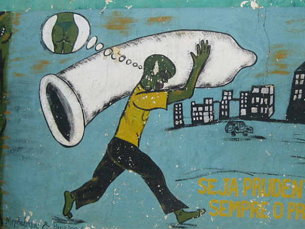 बिना कंडोम सेक्स कानूनी अपराध