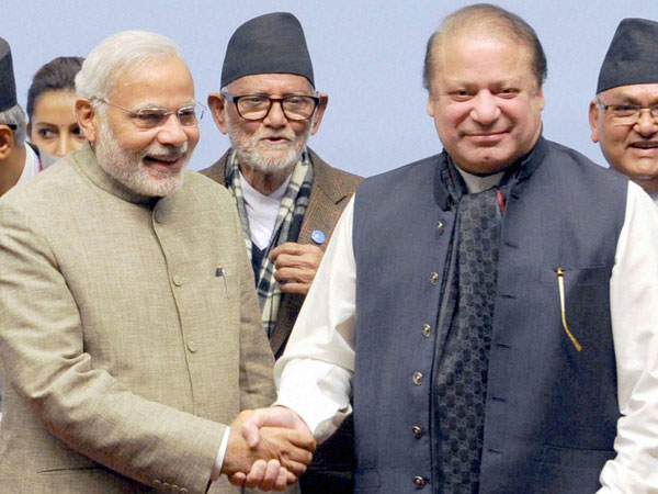 Narendra Modi, Nawaz Sharif exchange pleasantries at Ufa dinner Narendra Modi, Nawaz Sharif exchange pleasantries at Ufa dinner