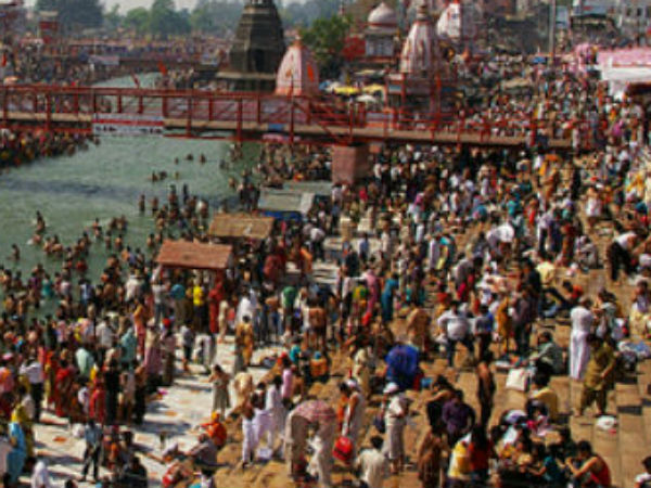 Nasik Kumbh Mela 2015: Female Naga Sadhvi wants special Treatment like male sadhu Nasik Kumbh Mela 2015: Female Naga Sadhvi wants special Treatment like male sadhu