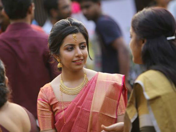 Kerala IPS officer Merin Joseph poses with actor Kerala IPS officer Merin Joseph poses with actor