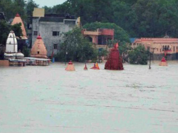 अब तक 11 लोग मौत के शिकार 