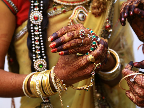 एक ही गोत्र वाली लड़की एक ही गोत्र वाली लड़की