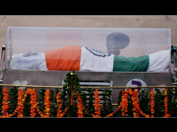 दिल्ली को अंतिम सलाम 