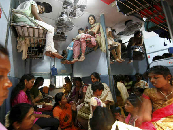 यात्रियों से ली राय यात्रियों से ली राय