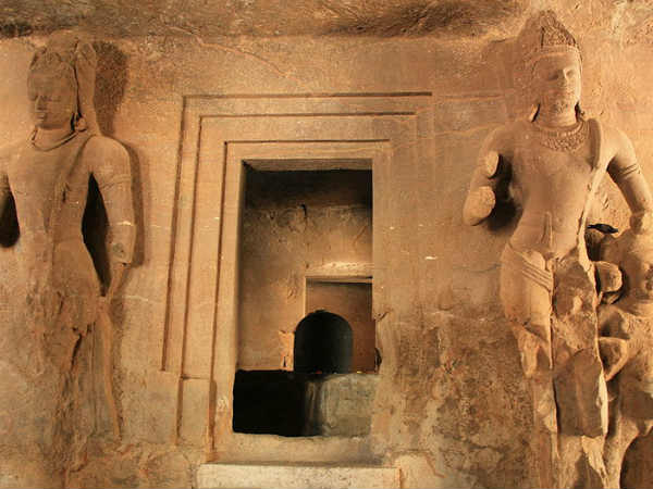 फल के बने शिव लिंग फल के बने शिव लिंग