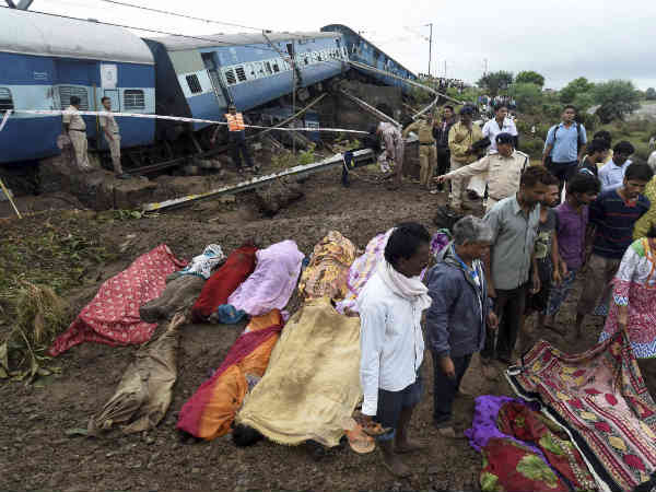 50,000 का मुआवजा 