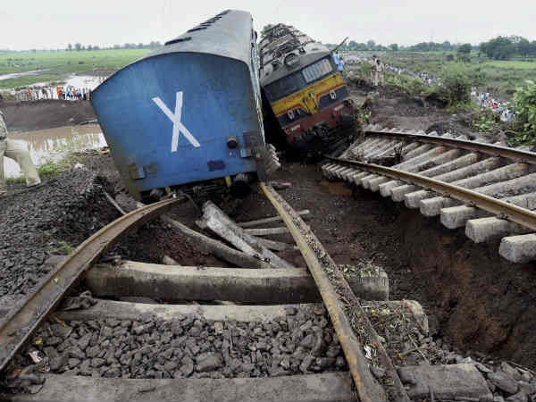 326 ने मौत को करीब से देखा 