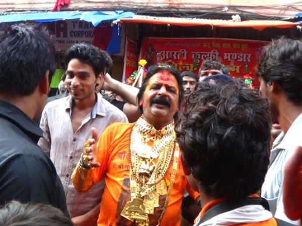 कावड़ यात्रा में गोल्डन बाबा 