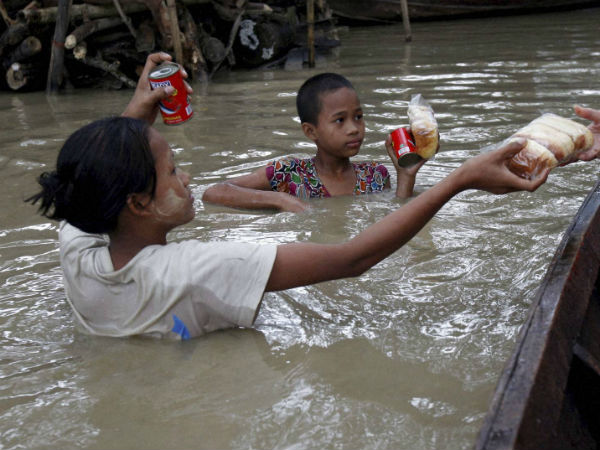 बचाव कार्य तेजी से जारी