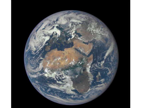 कुछ ऐसे नजर आते हैं अफ्रीका और यूरोप