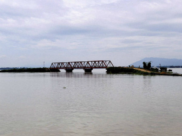 नदियां उफान पर 