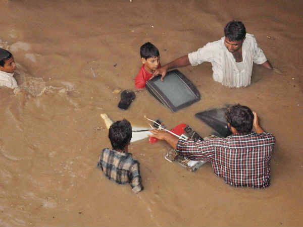 फरीदाबाद में जलभराव 