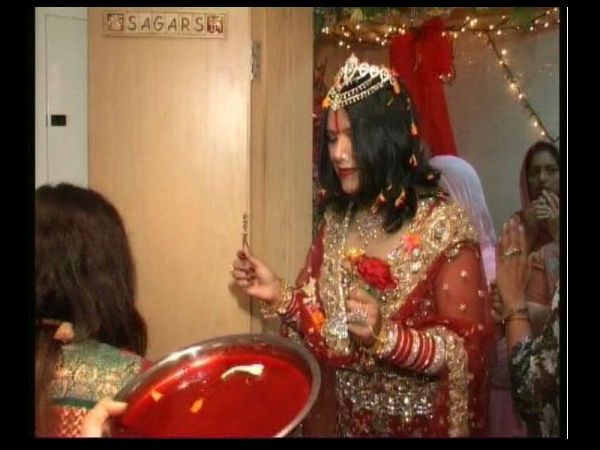 राधे मां का सच 