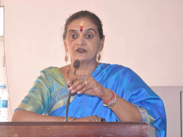 Professor Nishi Pandey becomes the first lady proctor of Lucknow University Professor Nishi Pandey becomes the first lady proctor of Lucknow University