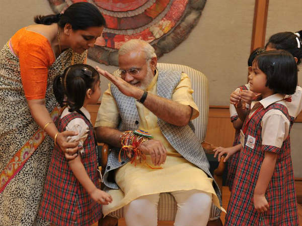 पीएम ने दिया आर्शीवाद 