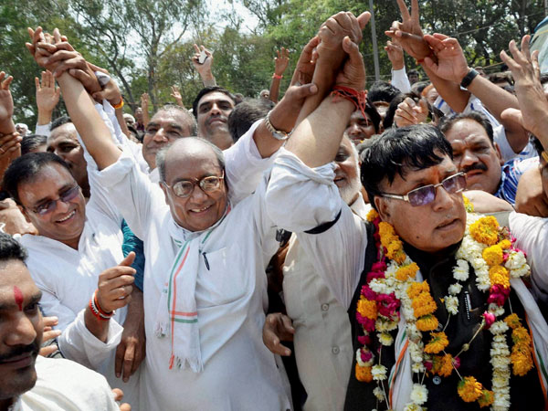 तस्वीरों में दिग्विजय सिंह की कहानी