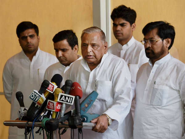 Mulayam Singh Yadav to fight Bihar election alone Mulayam Singh Yadav to fight Bihar election alone