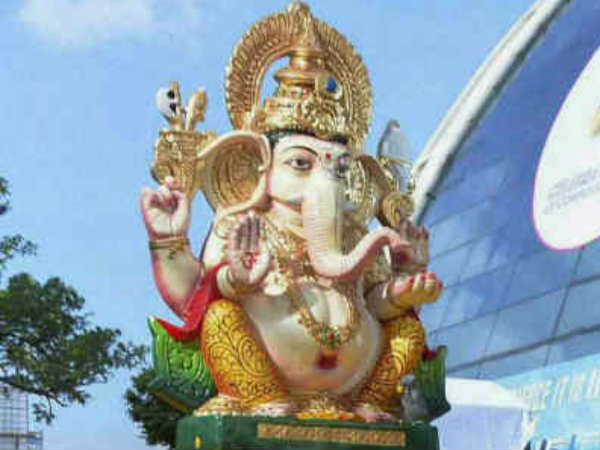 सफेद रंग वाले गणेश जी