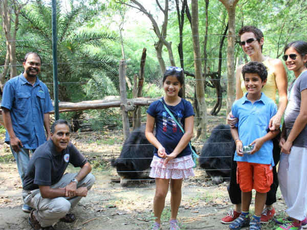 पूरे परिवार के साथ मौजूद थे रिचर्ड 