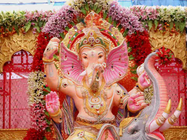 गणेश चतुर्थी की धूम