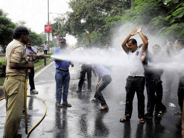 17.5 प्रतिशत बेरोजगार 17.5 प्रतिशत बेरोजगार