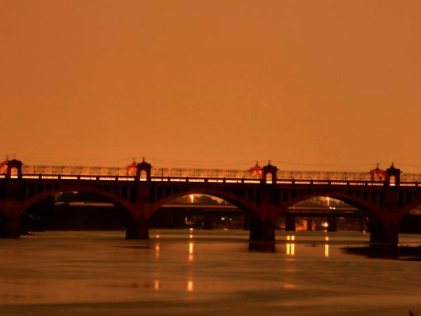 शुरु होगा लाइट शो