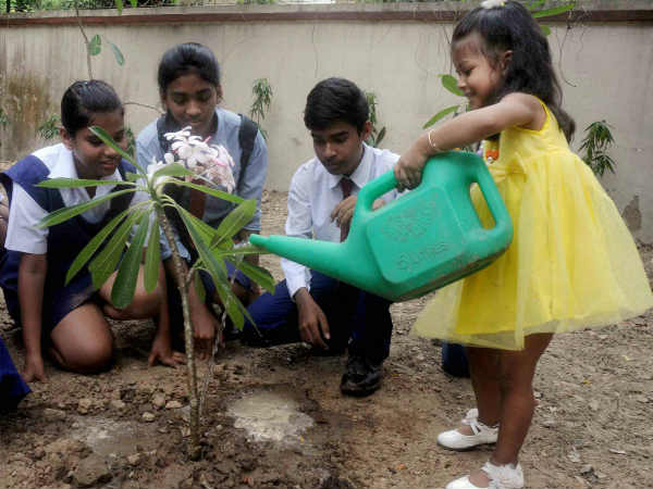 2010 से 2011 में प्राइवेट सेकेंड्री स्‍कूल 