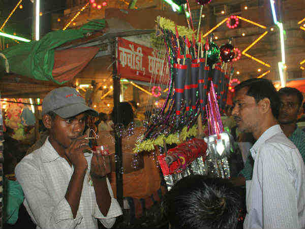 और ये है सर्फ के गुब्बारे और ये है सर्फ के गुब्बारे