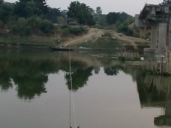 गांव तक पहुंचने का एक मात्र रास्ता