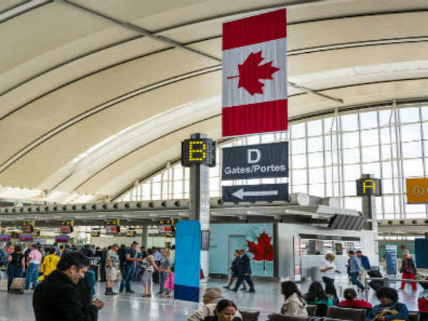वैंकुवर एयरपोर्ट कनाडा 