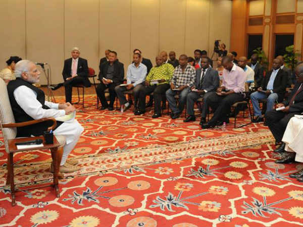 300 जातीय समूह 