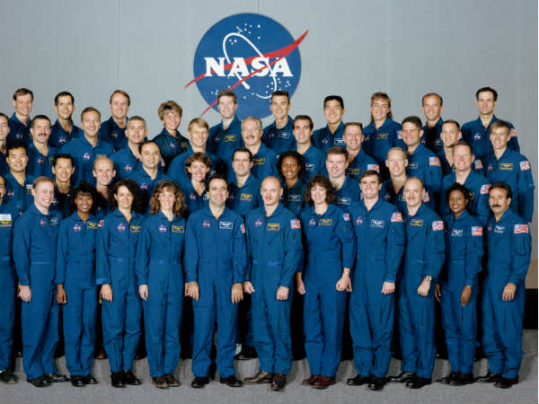 मिथ-किसी भी एस्ट्रोनॉट को नहीं होता दृष्टि दोष मिथ-किसी भी एस्ट्रोनॉट को नहीं होता दृष्टि दोष