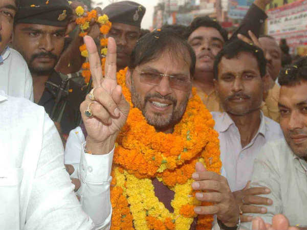 जीत की खुशी 