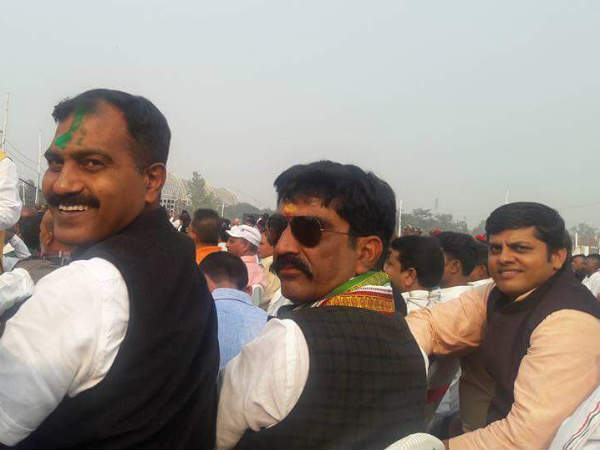 नहीं पहुंचे अख‍िलेश 