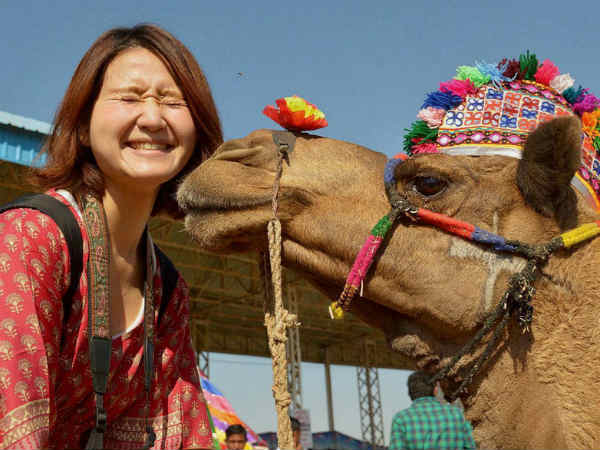 मेले में पवित्र स्नान 