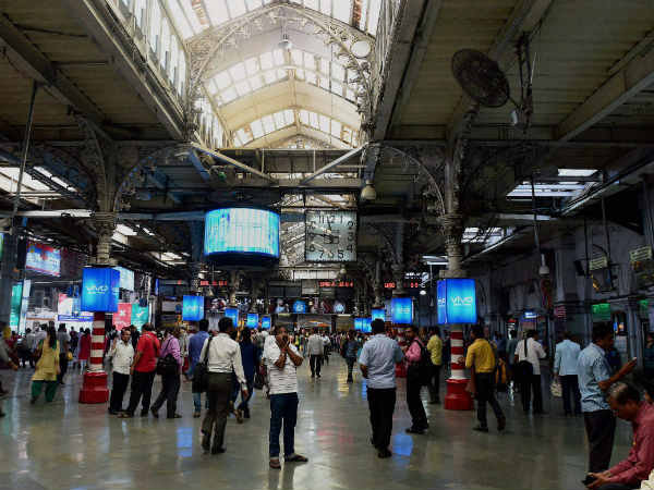 58 लोग बने निशाना 