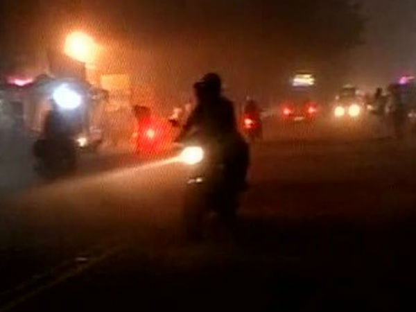 वाहन चालकों को जलानी पड़ी हेडलाइट वाहन चालकों को जलानी पड़ी हेडलाइट