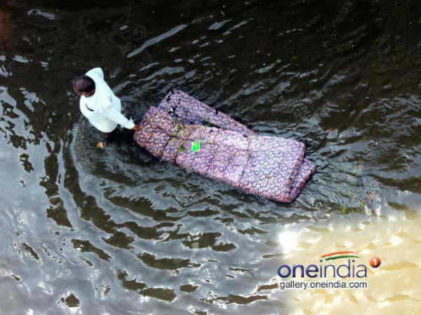 Chennai Rain 2015 Pics: बोरिया बिस्तर गुल Chennai Rain 2015 Pics: बोरिया बिस्तर गुल