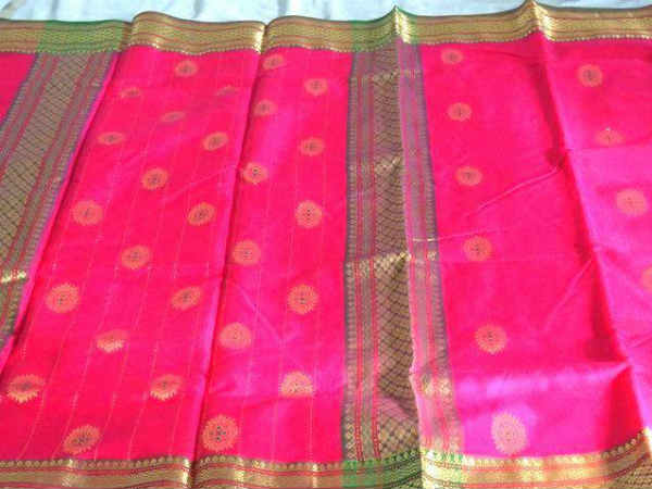 चंदेरी सिल्क