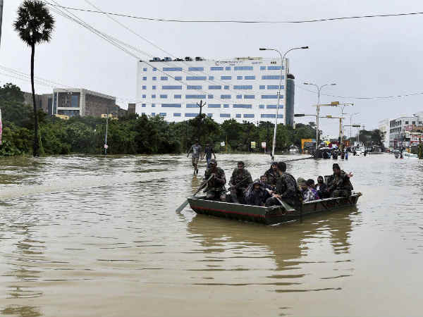 बेमौसम खतरनाक है बारिश 