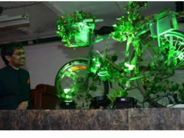 साइकिल हुई खराब और रहना पड़ा भूखा साइकिल हुई खराब और रहना पड़ा भूखा