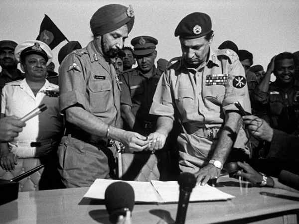 परम विशिष्‍ट सेवा मेडल का भी सम्‍मान 