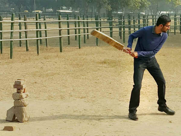 इंडिया गेट के पास सूंदर पिचाई 